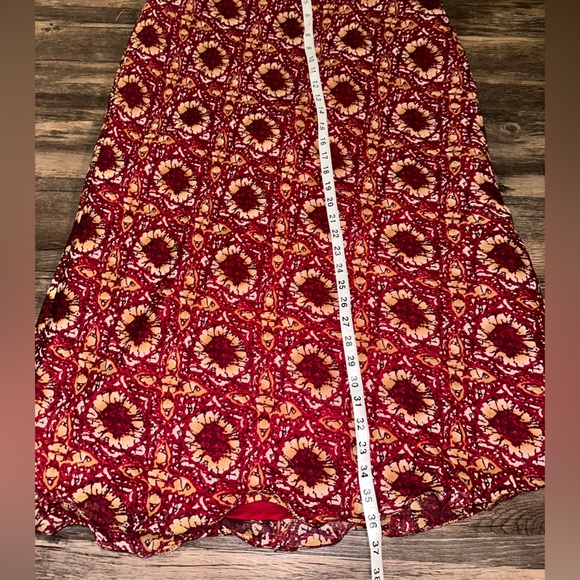 Red Pattern Flowy Maxi Skirt size 1X - Picture 5 of 6